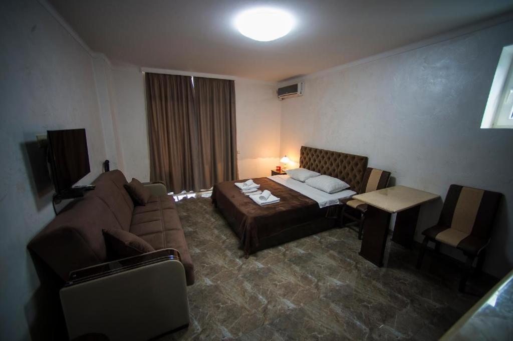 Luxury Apartments Батуми Екстериор снимка