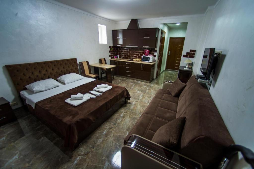Luxury Apartments Батуми Екстериор снимка