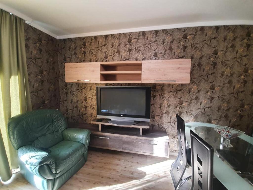 Luxury Apartments Батуми Екстериор снимка