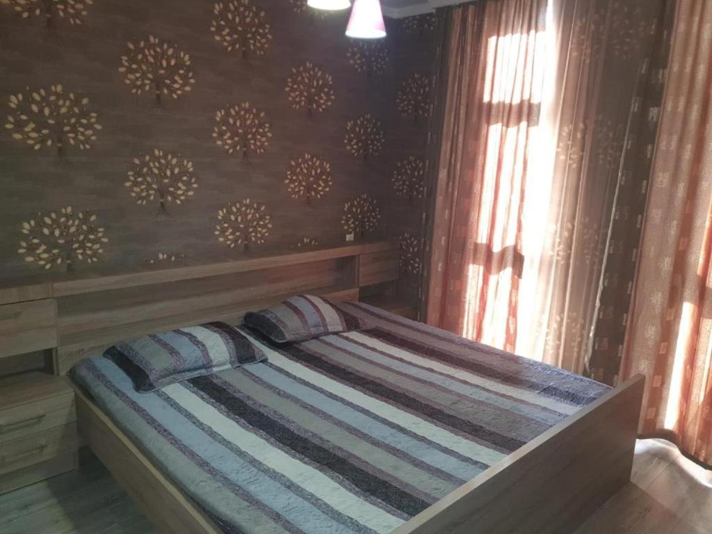 Luxury Apartments Батуми Екстериор снимка